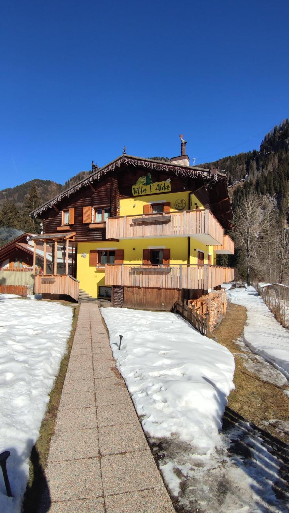 Villa L'Aida Canazei Exteriör bild